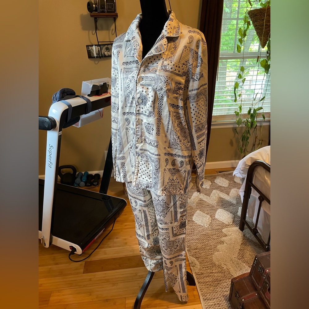 Snoop dog pajamas - Picture 2 of 13
